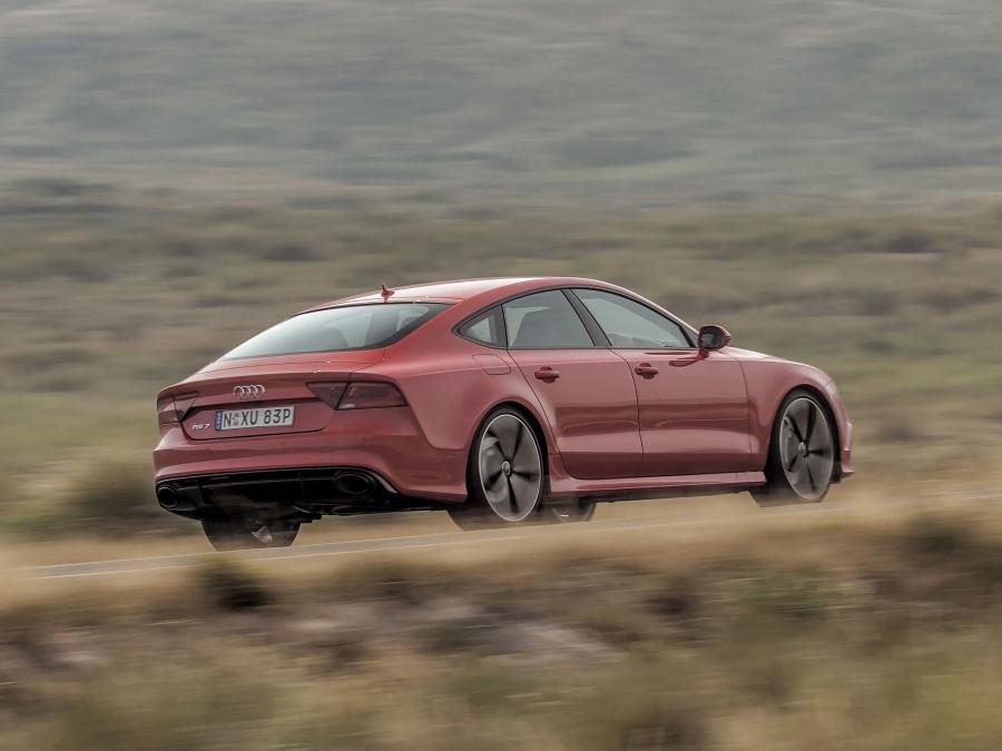  Audi RS7 Sportback 2014 года  (AU) (фото 14 из 18)